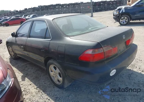 2000 Honda Accord 3.0 Ex z USA, uszkodzony, nr VIN 1HGCG1655YA085443